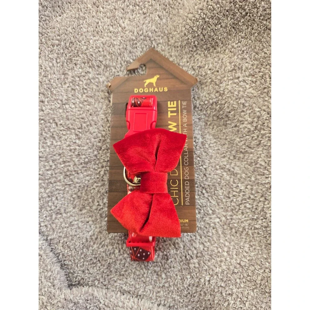 Doghaus Chic Dog Bow Tie Collar- Size Medium